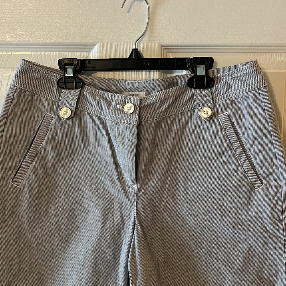 Liz Claiborne women’s shorts size 6 - Picture 2 of 4